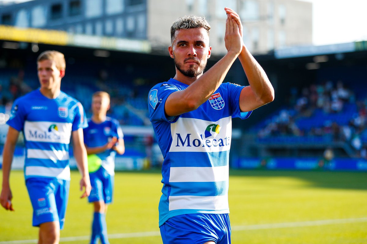 Gustavo Hamer heeft zijn rugnummer 6 afgestaan aan Mustafa Saymak, die daardoor weer met zijn oude en vertrouwde nummer gaat spelen. Hamer speelt vanaf heden met rugnummer 38. #peczwolle