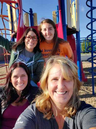 Who says teachers can’t enjoy the playground too!?! #setsailforsuccess #sailingforsuccess #GSDfirstweek @villak_villa @MeredithSteinm1 @HollieFleming_1 @wendybrozek