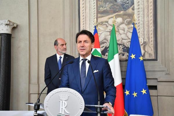 SoyNuevaPrensa's tweet photo. #Conte acepta formar Gobierno para devolver a #Italia a la senda europea - https://t.co/4f7xlpRNde

#SoyNuevaPrensa #Ejecutivopopulista #Giuseppe #Partidodemocratico #Quirinale #Unioneuropea #Global https://t.co/nja9gAfvjx