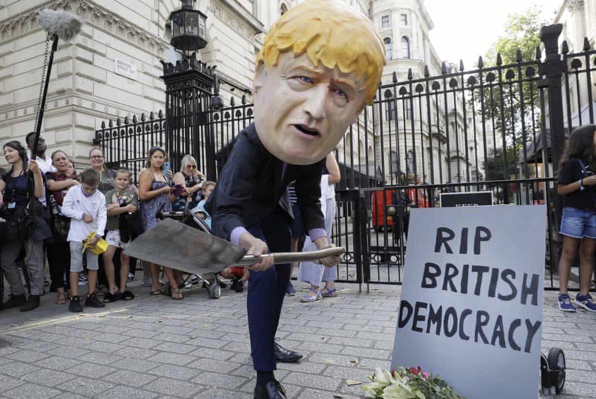 michaellammiman's tweet photo. Cross Party Alliance Against Johnson’s Coup.
Demonstration this Saturday, 11am, Queen Victoria Square, Hull. Bring placards. Defend our democracy @RadioHumberside @bbcburnsy @itvcalendar @peter_levy @looknorthBBC @VikingFM @KCFM_radio https://t.co/nb9TdzkSlZ