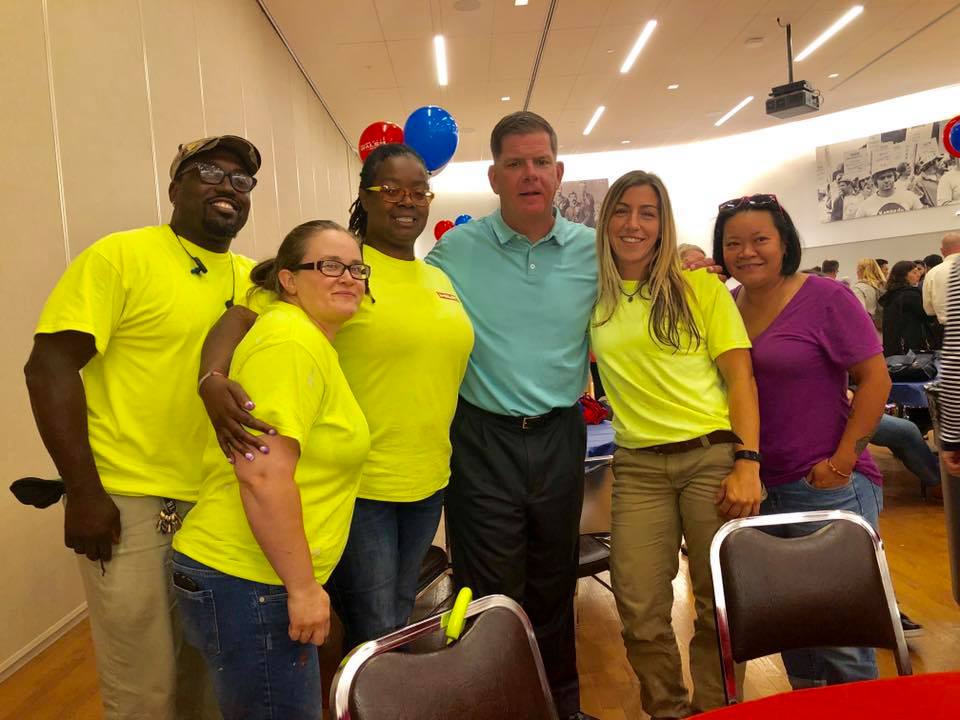 NASRCC_UBC's tweet photo. Carpenters from #Local327 & #Local328 attended Mayor @MartyForBoston's annual Ice-Cream & School Supply Drive last night. The event collected over 500 backpacks & hundreds of school supplies which will help ensure Boston's kids in need are ready for their first day of school. https://t.co/l8PUYpTFSA