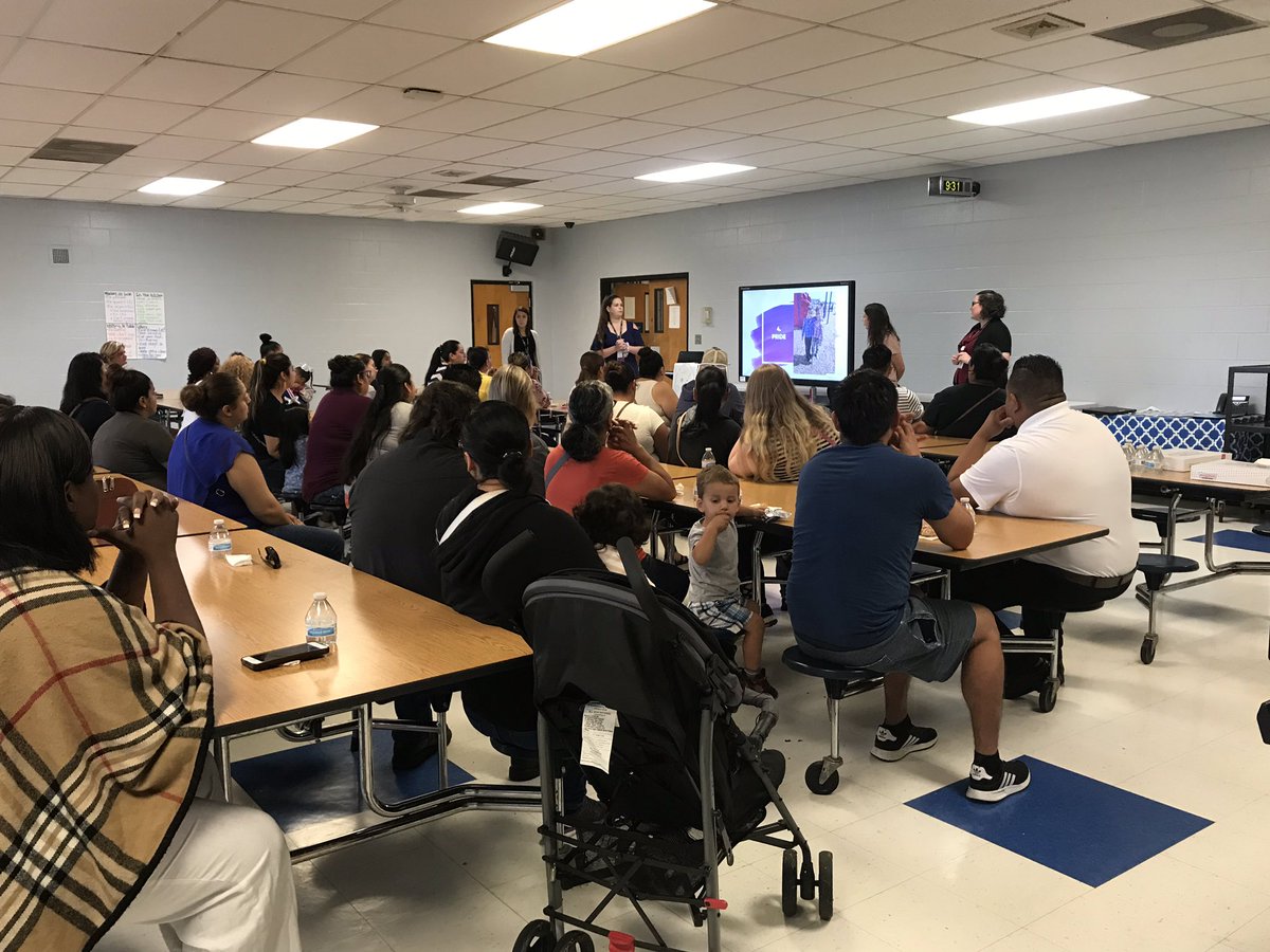 beschlise's tweet photo. Kindergarten Family Breakfast happening now @ParkwoodElem #WeAreTheWood #WeAreGreater https://t.co/yZ9UiOx7rn