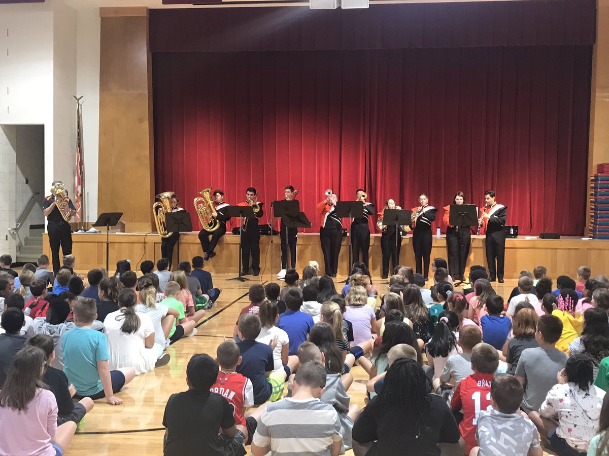 Thank you <a href="/CYHSBand/">CYHS Bands</a> for coming to visit our 4th graders today!  #ssspirit