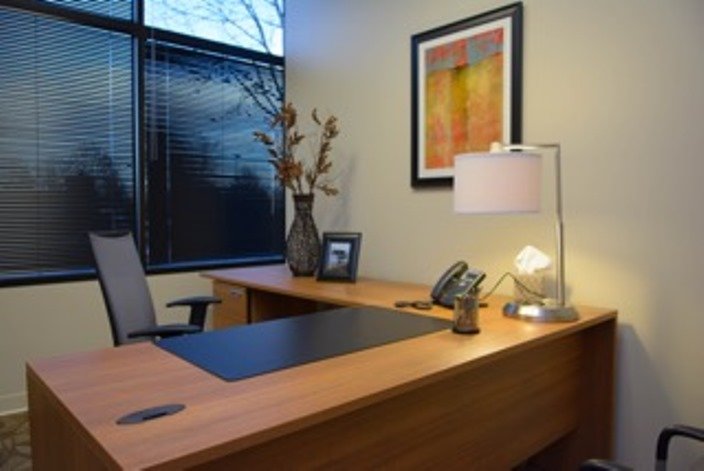 OEColumbus's tweet photo. Are you traveling and in need of a office? Or do you have family staying in your home making it harder to focus on work? Consider renting a day office rental to keep yourself on track with your business goals. 
https://t.co/vyD42tfW0B
 #officerental #workspace #sharedworkspace https://t.co/WCxzglu1ok