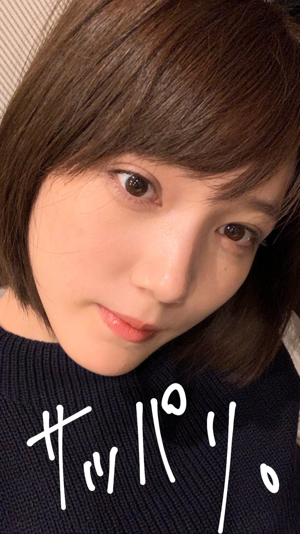 ほんだ ゆりんこ ほんとに全てが可愛い じゃん 眉毛も瞳もまつ毛も二重幅も完璧な涙袋も 透明感ありすぎるキレイなお肌も スっと通ってる小さい鼻も 整った形の 口も血色感ある唇の色も もはや ホクロの位置までもかわいい 全部かわいいんだよ