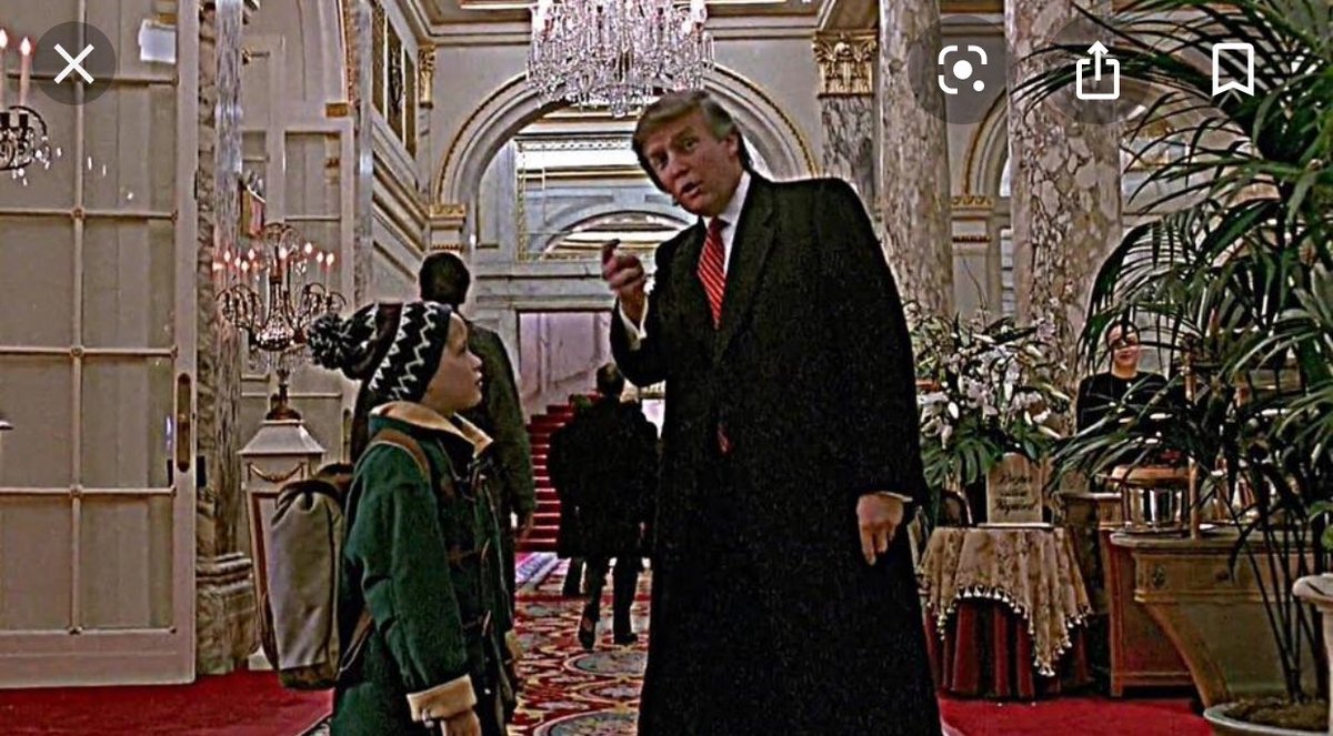 RicoGordon4's tweet photo. Everyone hating Trump but did I see you help Kevin find the lobby https://t.co/TJL6uvWAWJ