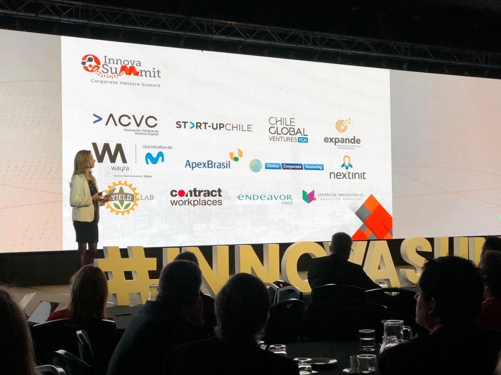Innova360cl's tweet photo. Nuestra CEO @chicurela agradeció a los partners de #Innova360 que hicieron posible el #InnovaSummit https://t.co/PzfsJMUnCU