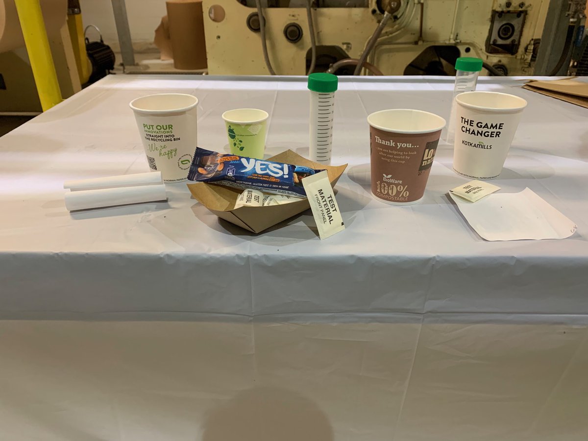 PierreNormand10's tweet photo. Un autre visite mémorable au centre Innofibre du ⁦@cegeptr⁩ Nous avons rencontré des chercheurs qui valorisent la biomasse et mettent au point une nouvelle génération de produits d’emballage verts, recyclables et adaptés aux besoins de nos entreprises https://t.co/2bJmWnySOp