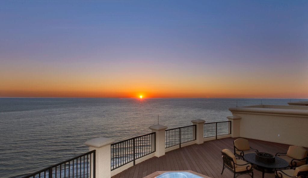 naplessmartgirl's tweet photo. Bay Colony Naples, Florida real estate 2019-2020 Forecast just hit! Visit the link on my bio or click! https://t.co/9bOekbpljJ
#BayColony #NaplesRealEstate  #NaplesFlorida #NaplesBeachfront #NaplesSmartGirl https://t.co/ON3Na7lPHy