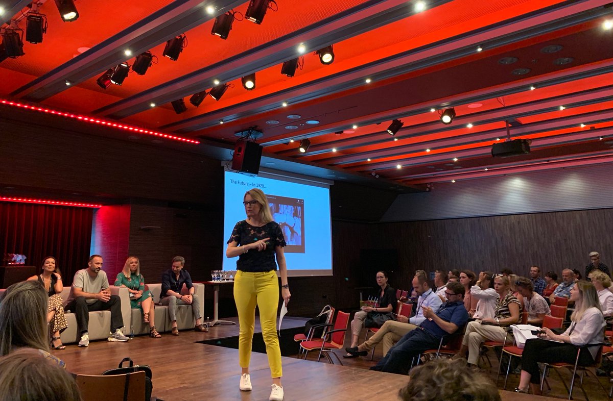 SloMeetings's tweet photo. Conventa Crossover is in full swing! Loving the casual atmosphere, delightful crowd, excellent speakers and the vibrant @SammeAllen. 🤩 Check out these tidbits from our awesome #ConventaCrossover experience! https://t.co/gSHXLCJRjm