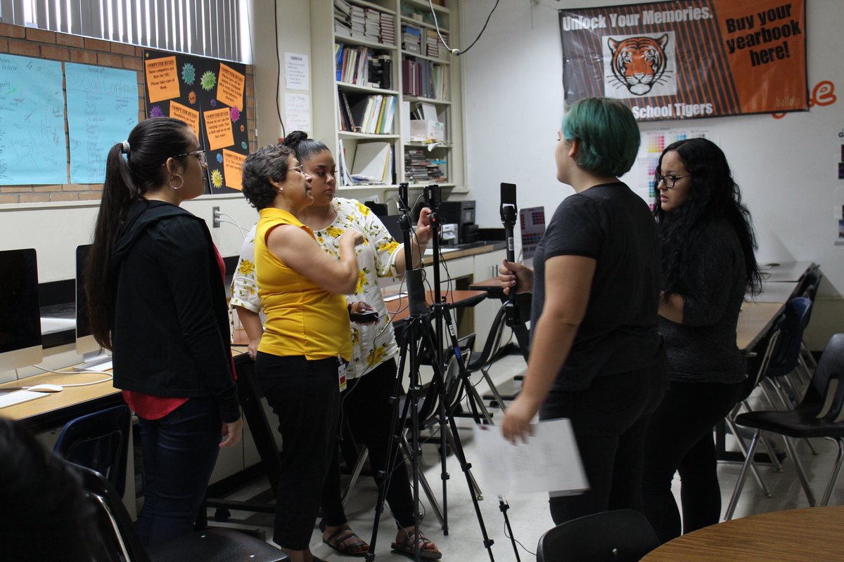 GHSDigCom's tweet photo. Digital Communications students spent Monday morning with Anita Luera, director of the High School Journalism Institute at ASU. They got to do practice broadcasts, and took turns anchoring, filming and directing. #ASU #GHS #globehighschool #journalism #digitalcommunications https://t.co/AOhpJmdWe1