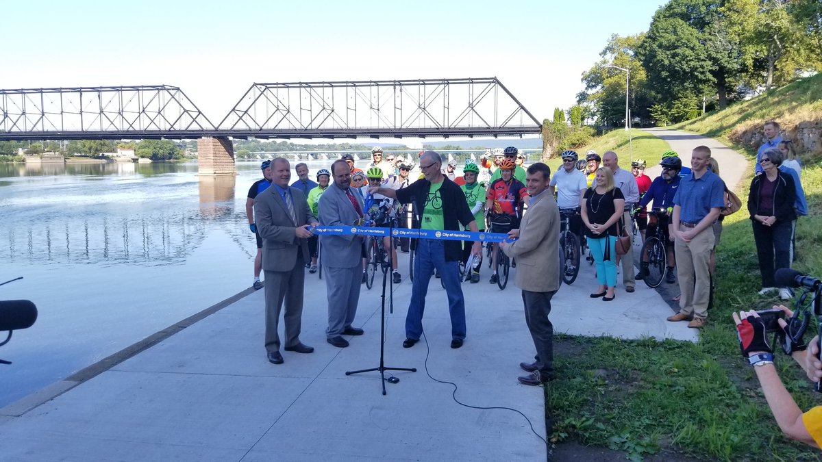 thecityofhbg's tweet image. Thank you to everyone who came out for this wonderful occasion. We hope the new riverwalk is enjoyed by all!