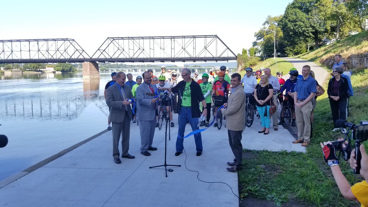 thecityofhbg's tweet image. Thank you to everyone who came out for this wonderful occasion. We hope the new riverwalk is enjoyed by all!