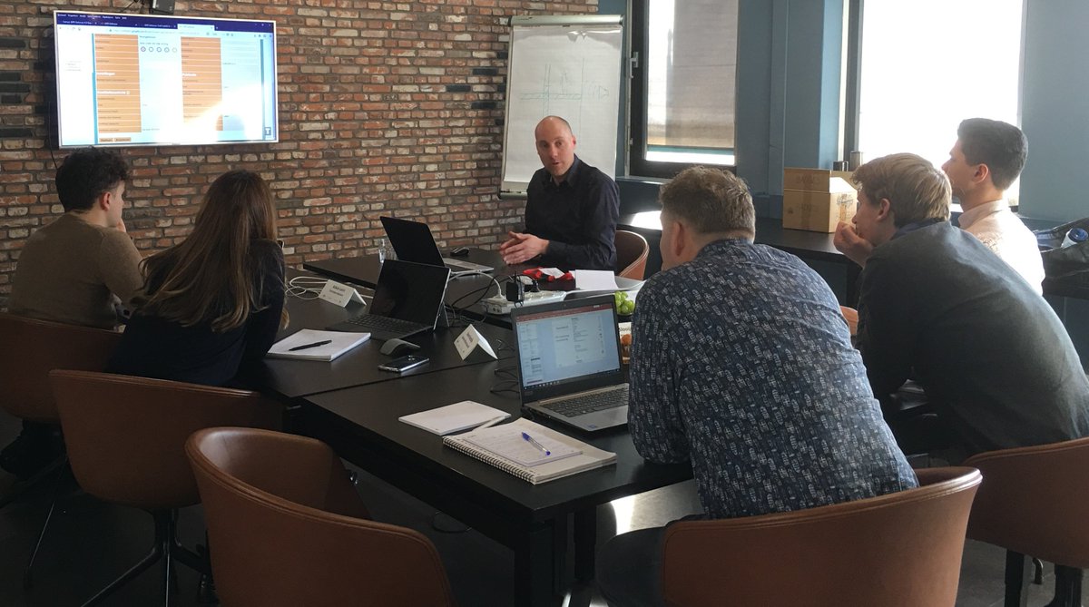 GPR_software's tweet photo. Wil jij na de zomer van start gaan met nieuwe kennis en inzichten op het gebied van Duurzaam Bouwen en GPR software? Schrijf je dan in voor de GPR expert cursus. Er zijn nog maar 2 plaatsen beschikbaar! https://t.co/U0NED3FodJ https://t.co/CwMqijr1Zi