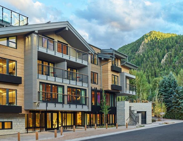 WVerbier's tweet photo. Saying HELLO to @WAspenHotel! Welcome to the world of W Hotels! π
#WAspen #SkyHigh #WHotels https://t.co/tfefOPw97o