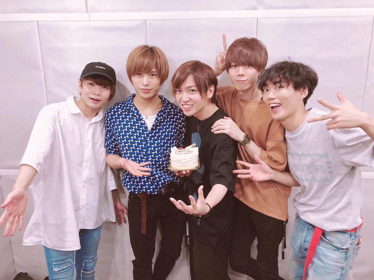 千葉 翔也 深町寿成 千葉翔也ハッピーバースデーパーティ9 ありがとうございましたあああああ 幸せの極み 智人小林さん浦尾さんもありがとう 本当に驚かされるサプライズはすごいいいぃ タイムシフトはこちら T Co O2r986olba