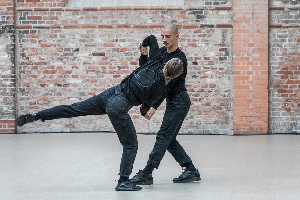 Tanz im August tweet media