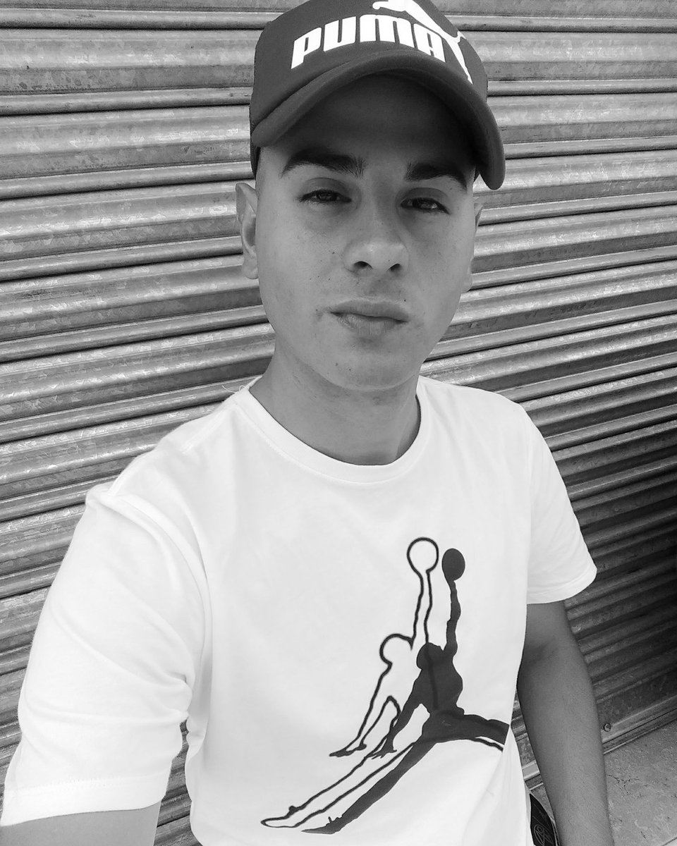 AdrianCABJ9's tweet photo. 😏 https://t.co/DEiWsjMrXX