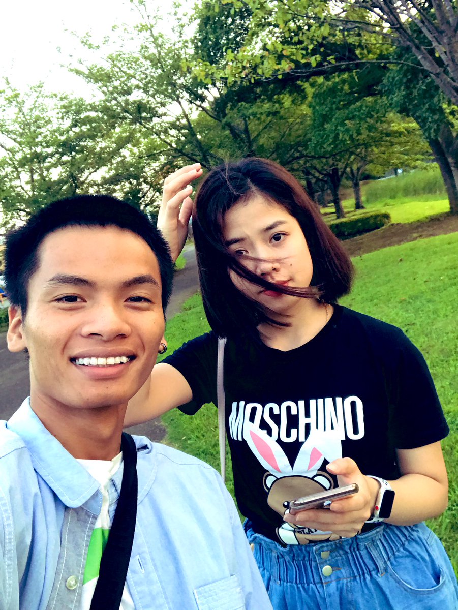 VTinThng4's tweet photo. Trong lòng thì thích nhưng không dám ngỏ lời vì sờ tương lai nếu chưa thực sự xác định lâu dài thì tốt nhất không nên nói ra vì dù người ta có đồng ý thì sau này họ cũng se chịu tổn thương, nên tốt nhất cứ là bạn cho đến khi đủ tự tin có thể thục lòng yêu e https://t.co/owHjFVauZT