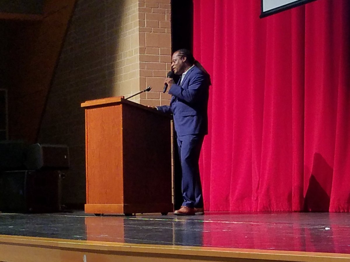 NEW__Innovation's tweet image. N.E.W. Is Continuing our journey toward providing the best experiences for our students. #humandecency #CLRjourney @validateaffirm