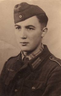 Chattancourt's tweet image. A la mémoire de Basile AMBERG originaire d' #Hayange en #Moselle, mort le 29 août 1945 à l’hôpital N°5951 de #Kirsanov annexe du camp N°188 de #Tambov en #Russie. 17000 #MalgréNous périrent dans les camps soviétiques, ne les oublions pas ! #Alsace #Moselle #Schirmeck