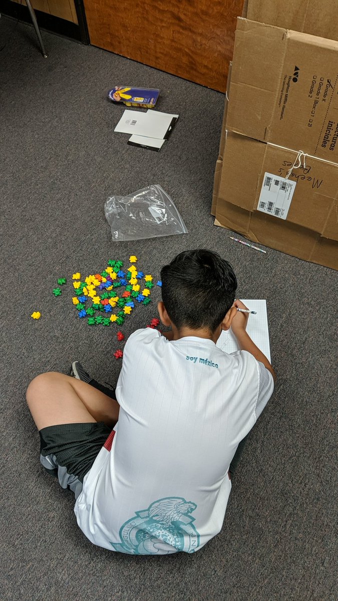 Leah_Erickson82's tweet photo. #fes_buffs 
Using manipulatives meant for kindergartners keeps big kids engaged with difficult math. Ya https://t.co/T7TBSfKLaJ
