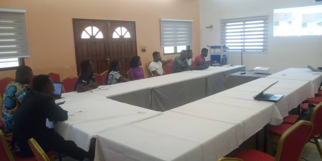 AfricaCodeWeek Togo tweet media