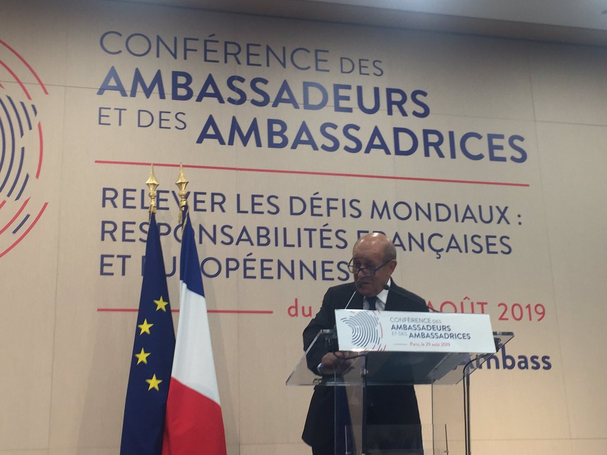 Annonce officielle par <a href="/JY_LeDrian/">Jean-Yves Le Drian</a> de la création du Collège des Hautes Études de l’Institut Diplomatique <a href="/francediplo/">France Diplomatie 🇫🇷🇪🇺</a> : je mesure la chance d’avoir intégré la 1ère promotion. #diplomatie se doit d’être autant nationale qu’internationale #ConfAmbass #Collectivité #Angers