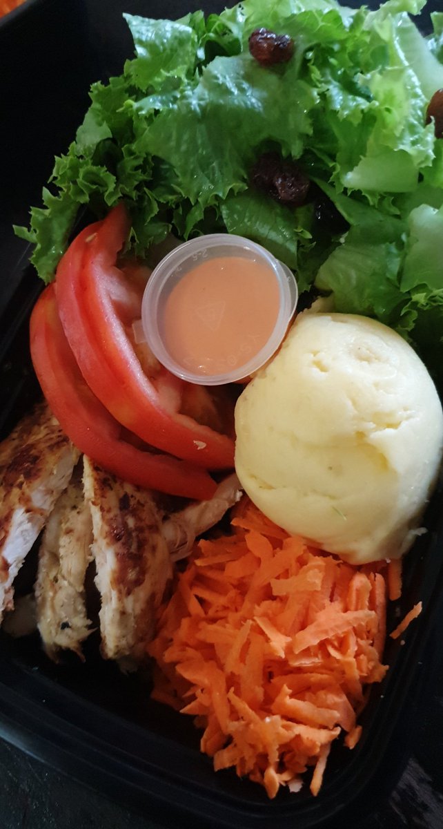 EasyDietStore's tweet photo. Try our Chicken Salad!

$1,100

Call 876-648-1110 to order https://t.co/DjE5wTCWSl