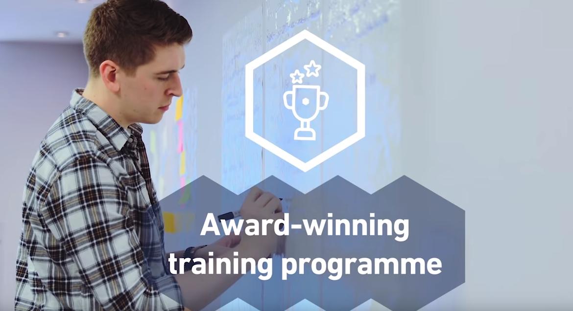 KainosSoftware's tweet photo. Starting off your life at Kainos as a graduate or placement can lead to amazing things. Read this post from one of our #SolutionArchitects on his journey with us #KainosGradLife https://t.co/dh6gREtumc https://t.co/41rpx9DUZ0