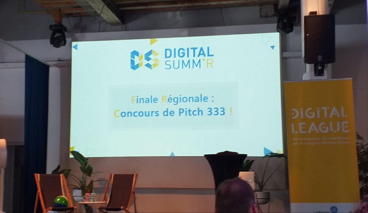 FrenchTechOneLS's tweet photo. Bravo à Welco, pépite de Valence, qui remporte la finale régionale du Pitch 333 de @Digitaleague au #DigitalSummR. L'économie collaborative au service de la livraison de colis pour recréer du lien entre voisins tout en réduisant les émissions CO2. Merci ! @FTAlps https://t.co/CJPh7ADXbn