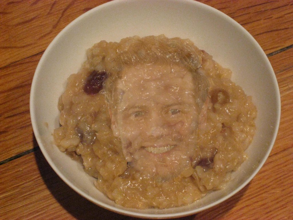 Ok general announcement #Outlander fans 
I had no idea what I was getting into
You can stop telling me how handsome, fit, kind, brilliant and wonderful #SamHeughan is
This stuff is starting to affect my brain

Even breakfast is no longer safe