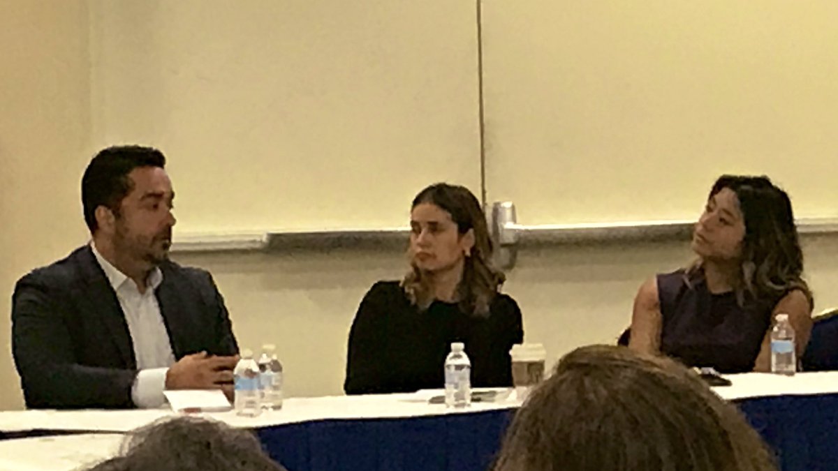 Practice meets theory: panel with Latinx leaders on the ground. <a href="/IndivisibleTeam/">Indivisible Guide ❌👑</a> <a href="/NALEO/">NALEO Educational Fund</a> @almjr80 @POCalsoknow <a href="/womenalsoknow/">womenalsoknowstuff</a>