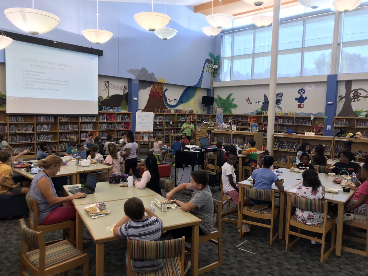MallorieCurley's tweet photo. Packed house for 4th grade Lunch and Listen with @MrsButts_Media! ALL these 4th graders chose to come to the media center to listen to poetry today! @lakemyra https://t.co/jtT6ZjFKqs