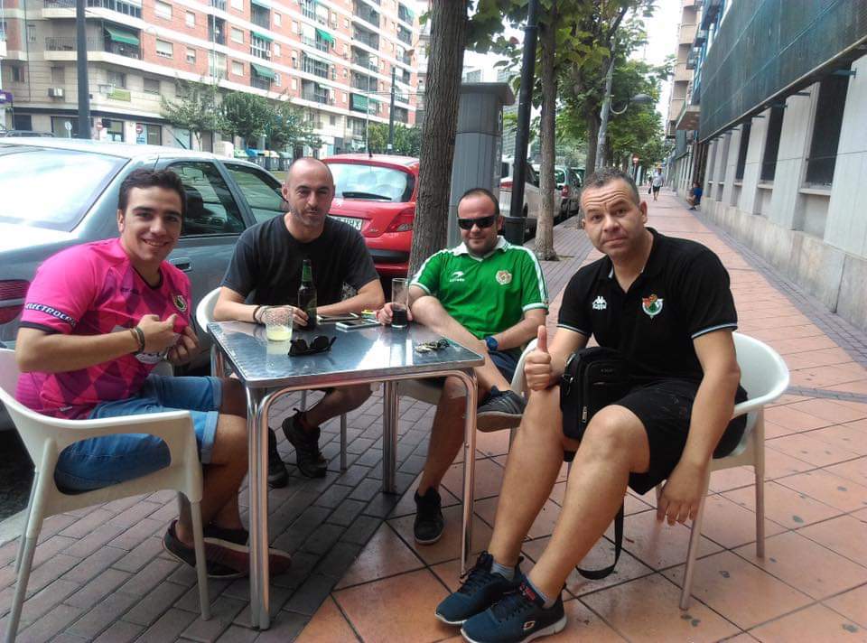 Esto es de hace dos años en Murcia, el día antes de la última comparecencia del <a href="/CPCacerenoSAD/">CP Cacereño 🟢🐉</a> en Copa del Rey. Temíamos naufragar en la Nueva Condomina, pero los de <a href="/jrebollo1979/">Jose Jimenez Rebollo</a> dieron buena imagen y nos permitieron salir orgullosos de los nuestros...