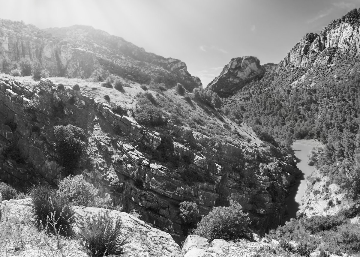 OfgMari's tweet photo. Camino del rey #camino #rey #caminitodelrey https://t.co/vl8AxO5Fsa