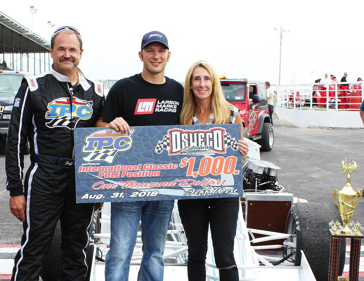 OswegoSpeedway's tweet photo. Jeff West and Indy Performance Composites will once again present the front row awards for the 63rd #BudClassic200, paying $1,000 to the polesitter and $500 to the outside polesitter ... READ MORE: https://t.co/qGCGFe0F6M #BudClassicWeek #SteelPalace https://t.co/gBlLbJ7cw1