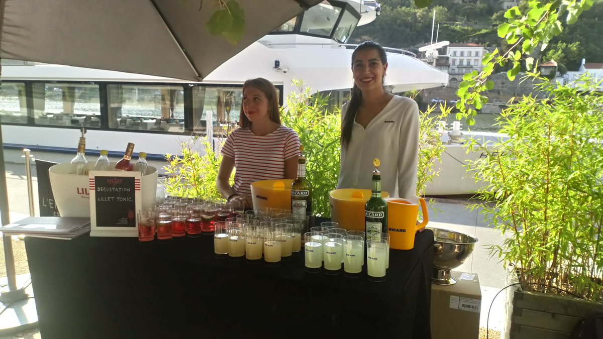 Digitaleague's tweet photo. Merci à Ricard pour cet apéro digne de ce nom ☀️
#DigitalSummR https://t.co/i0HkBn0W7S