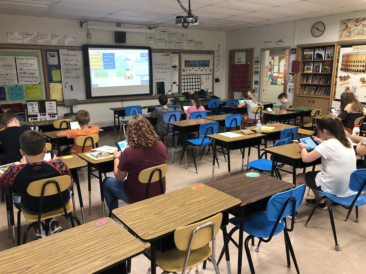 KMS_Schroeder's tweet photo. Our Internet Safety vocabulary lesson @Panthers_KMS was enhanced today with partner collaboration using Pear 🍐 Factory Flashcard! ❤️ #peardeck #kmspanthers #kcsd https://t.co/xb77e8Fb9E