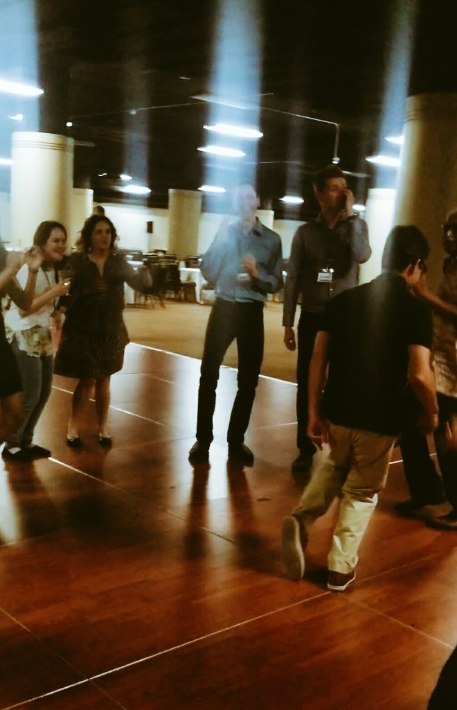 VLDB 2019 tweet media