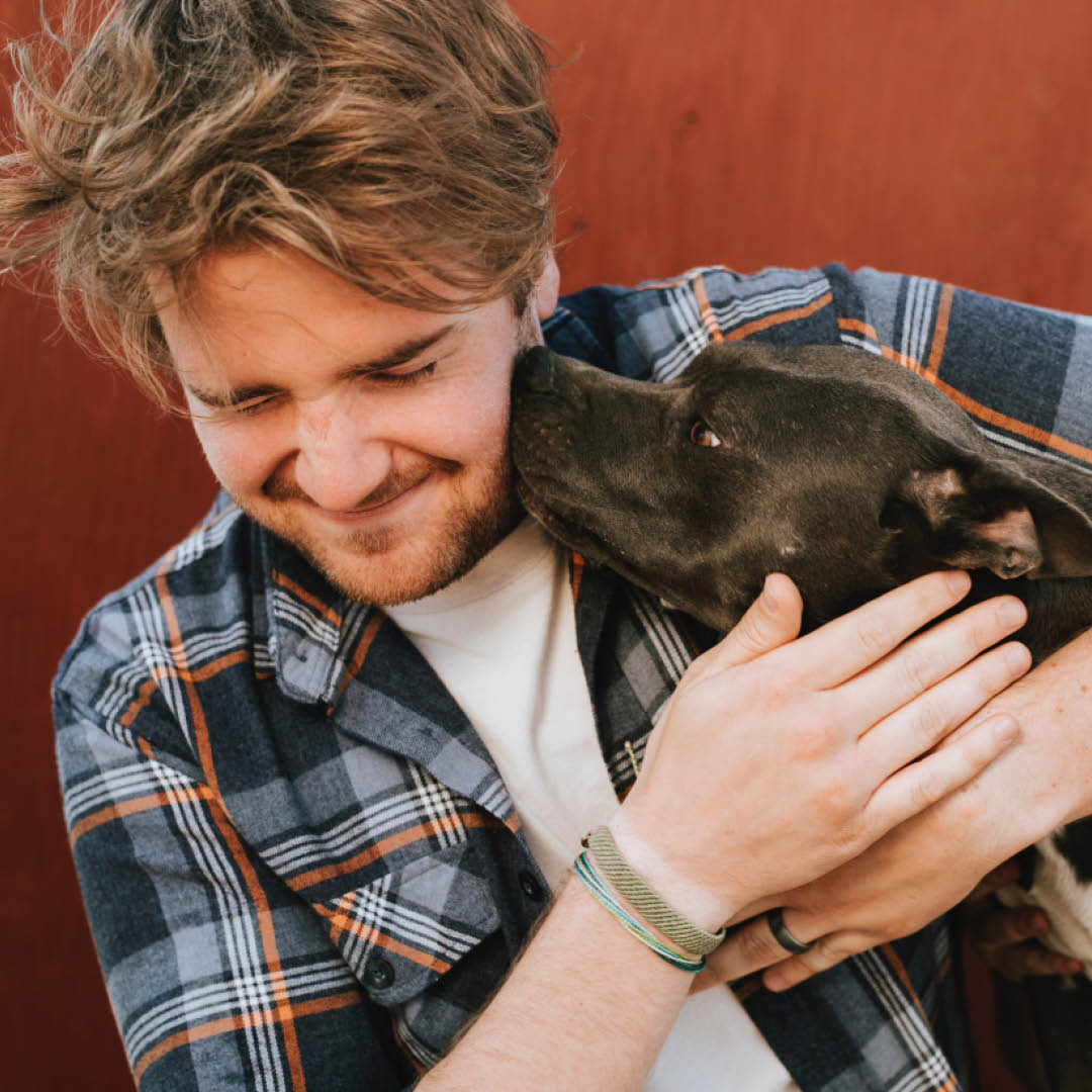 PerfectCleaners's tweet image. Keep your garments free of debris when playing with man's best friend, or else we'll be seeing you soon!