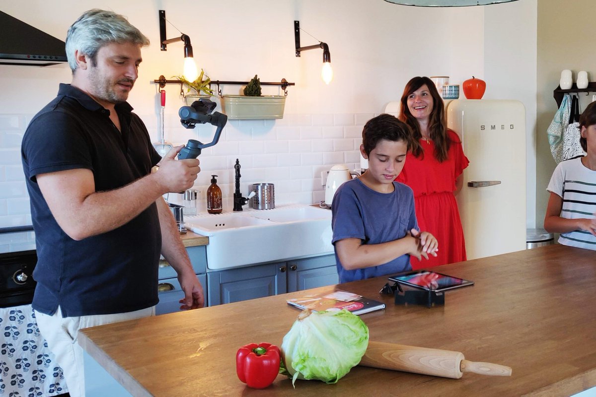 Here the backstage of the Chef Binou advertising!
Stay connected to see the final result and moreover to be aware of the release date...

#kidscooking