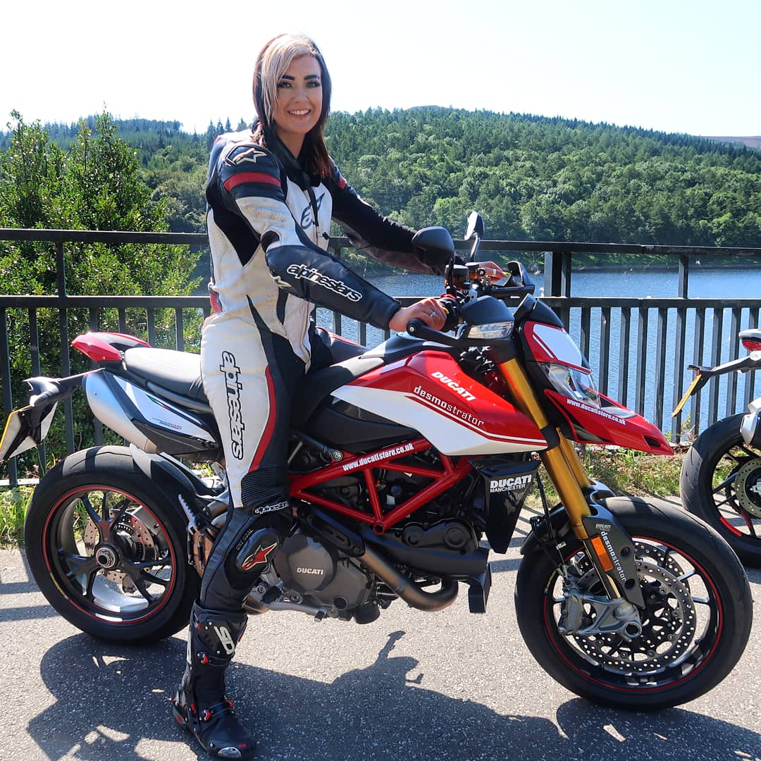 PistonHead_Chaz's tweet photo. I finally got to ride my dream bike! Watch the video here!⬇️⬇️ https://t.co/kwhPAe0NRn https://t.co/FhAY5I3vL4