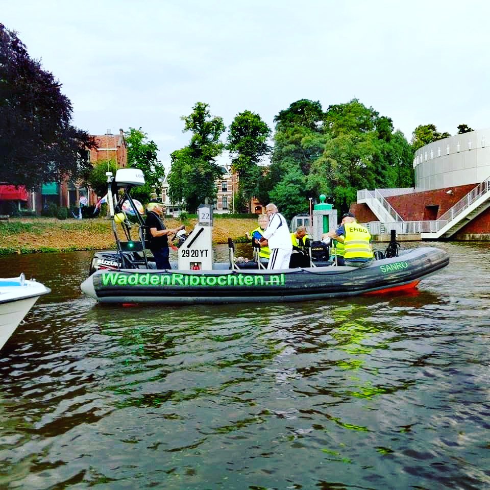 RobUbels's tweet photo. Ook dit jaar steunen we dit goede doel #begeleiden #goeddoel #groningenswimchallenge #zwemtoppers https://t.co/AUgoZvd65w