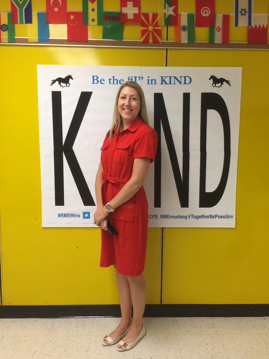 _OpenDoorPolicy's tweet photo. Team Mustang @CCPS_RMEmustang is OFFICIALY the βiβ in #KIND!! We want to see the rest of our Robert Moton Community flood social media with this important message! Get your picture and share the kindness!!! @CCPSPerformance @SteveLockard1 @CCPSk12 @camccab #TogetherItsPossible https://t.co/3gL3raajja