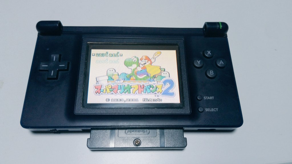 楓 Kaede ゲームボーイアドバンス専用機をつくりました 数年前に流行った改造を今更しました ゲームボーイマクロと呼ばれる改造です まずは完成品 塗装無し 左 初期ds改造品 右 Dslite改造品 Nintendods ゲームボーイマクロ ゲームボーイ