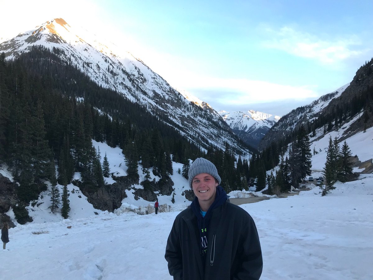 SigmaPi_EKU's tweet photo. SPOTLIGHT: Some of our guys spent the summer traveling to places like Yosemite (@k3v1n_hatfield), Mesa Verde (@KidKuisine__ ), the Grand Canyon (@justin_kentrup), and the Red River Gorge (@bobby_brownie_), Sigma Pi is nationwide! #NatureBois #RollPi #RushPi https://t.co/bcgMppVkSE