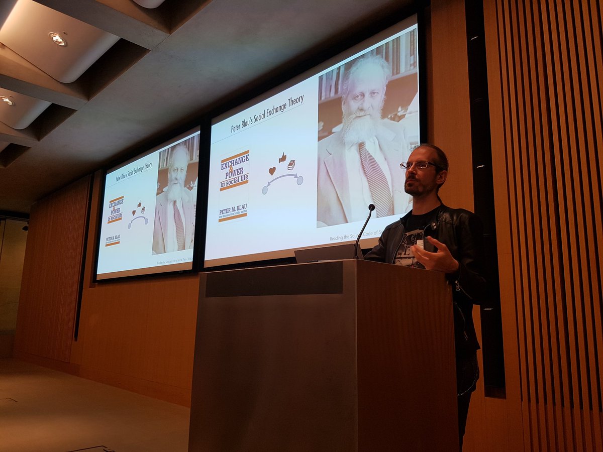 And our final talk is by <a href="/lajello/">Luca Maria Aiello (lajello.bsky.social)</a> from <a href="/NokiaBellLabs/">Nokia Bell Labs</a> #CNDay2019