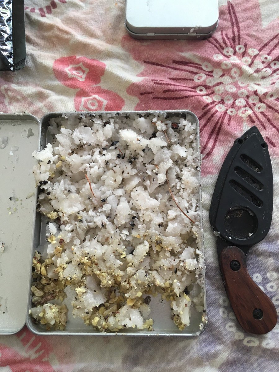 Nomadsurvival's tweet photo. That’s the girls Arts &amp; Crafts sorted 😊.
#survival #survivalist #survivor #pineresin #wildernessculture https://t.co/Hj8xQMd6Wq