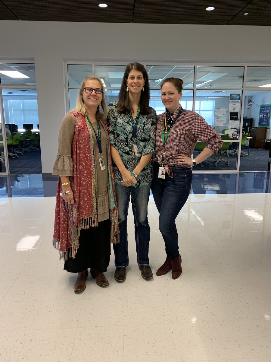 EatonHighSchool's tweet photo. Western Day at Eaton!#BMEAcademy #EveryChildEveryDay #EagleExcellence https://t.co/aqWu8ZDBFn